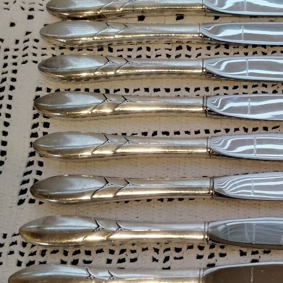 Community Plate Knives in Lady Hamilton Pattern - Set of 8 1932 Oneida - Picture 1 of 3